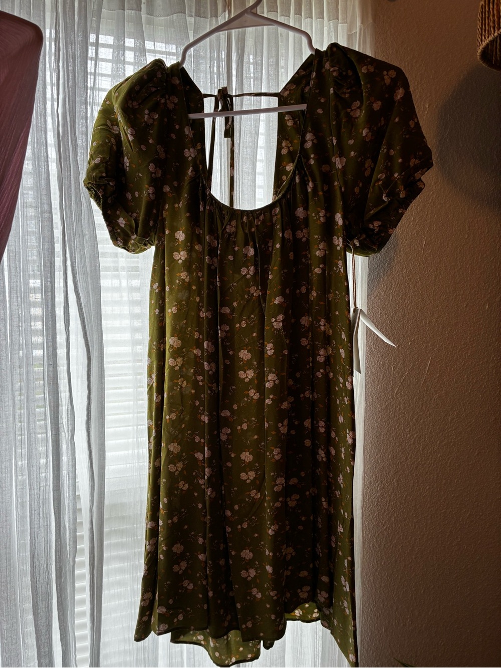 Olive Green Floral Puff-Sleeve Midi Dress